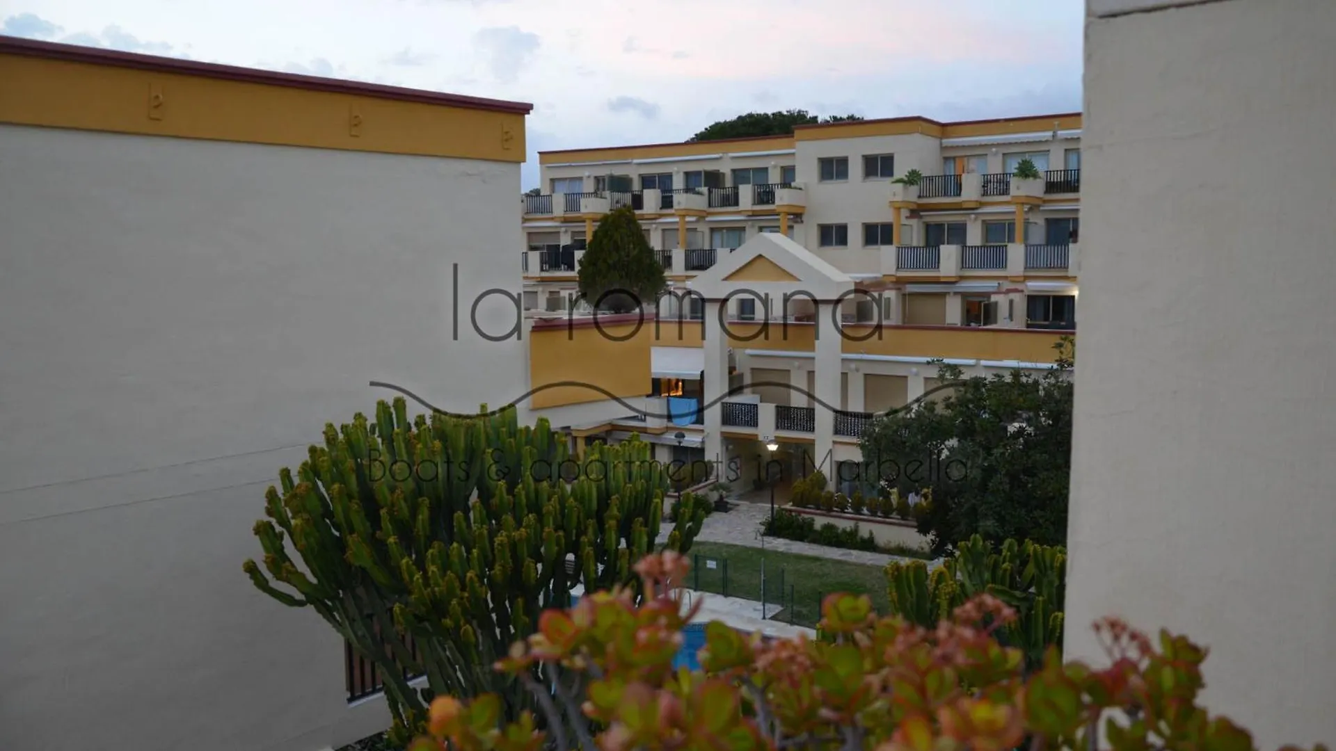 Laromanamarbella Punto Es 0*, Marbella Espanha